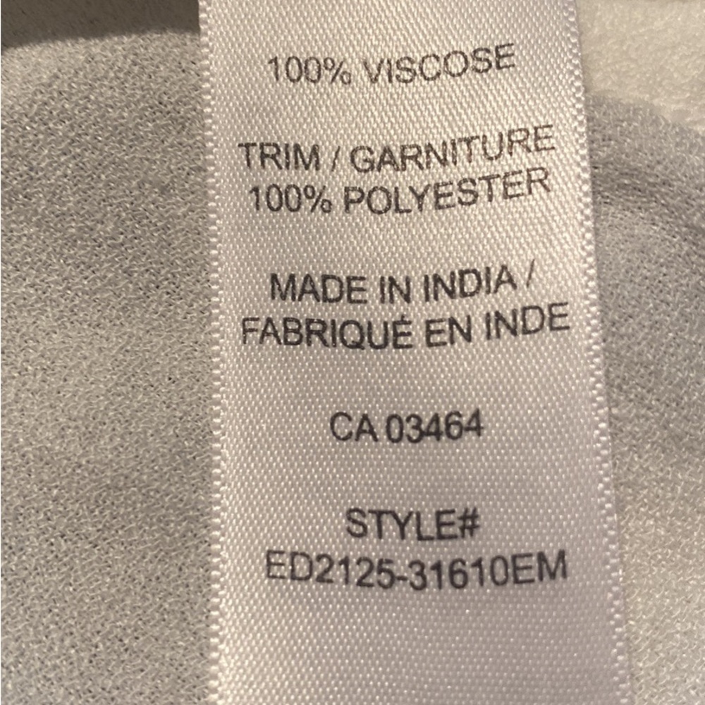 Woman’s X-large off white tank top with embroidery - Picture 6 of 7